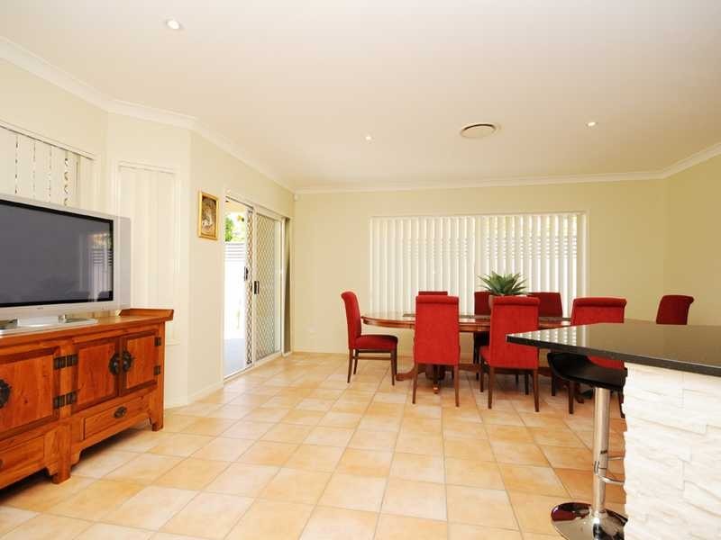 159 Dunlin Drive, Burleigh Waters QLD 4220