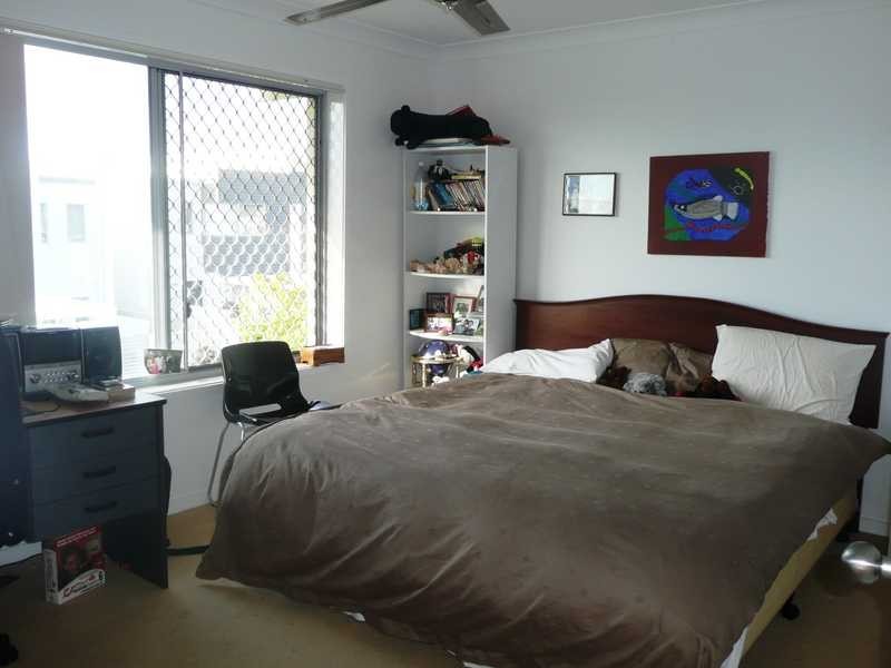 6 Menton Avenue, Varsity Lakes QLD 4227