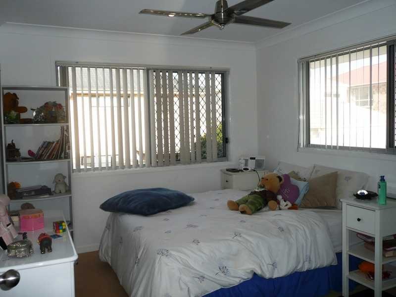 6 Menton Avenue, Varsity Lakes QLD 4227