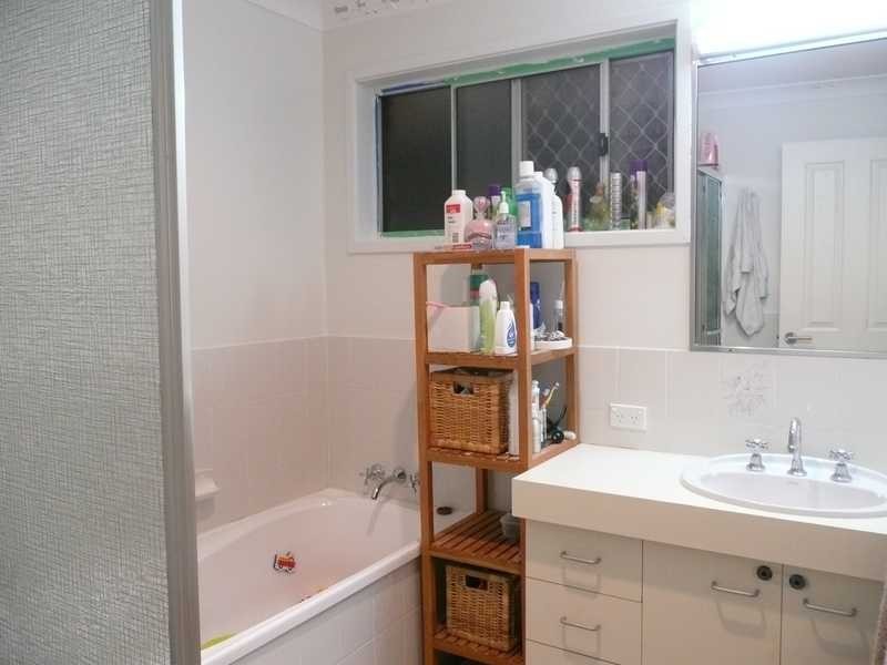 2/67 Treeview Drive, Burleigh Waters QLD 4220