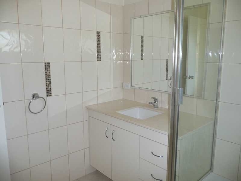 4/8 Angie Court, Mermaid Waters QLD 4218