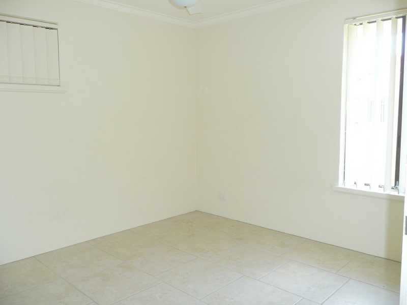 4/8 Angie Court, Mermaid Waters QLD 4218