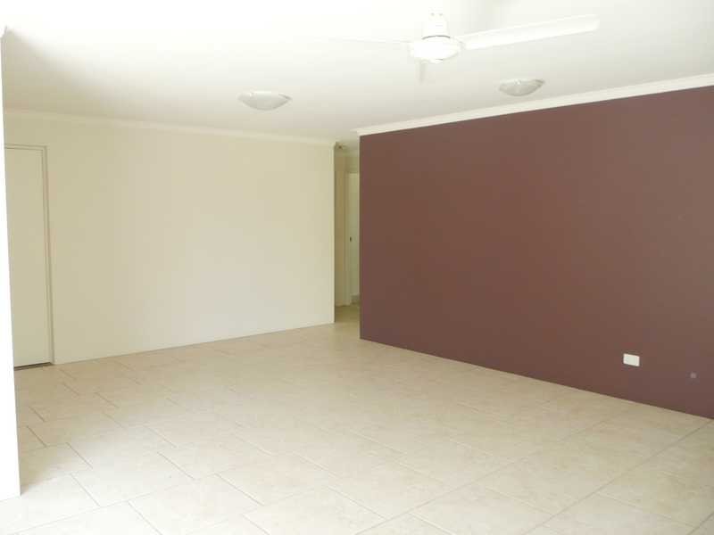 4/8 Angie Court, Mermaid Waters QLD 4218