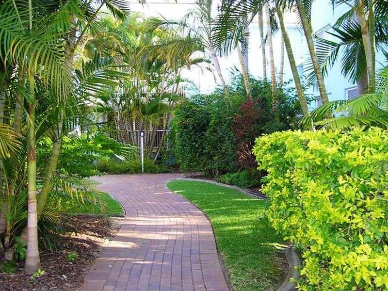 9/32 Second Avenue, Broadbeach QLD 4218