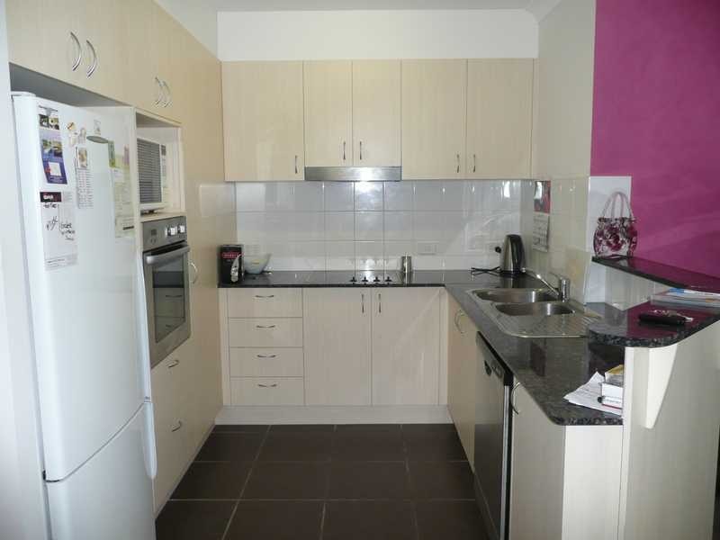 28/6 Fifth Avenue, Burleigh Heads QLD 4220