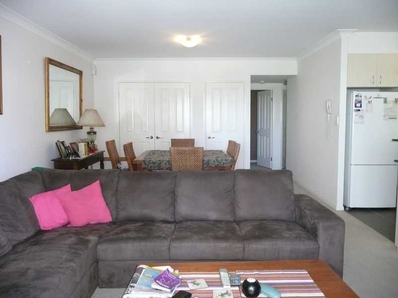 28/6 Fifth Avenue, Burleigh Heads QLD 4220