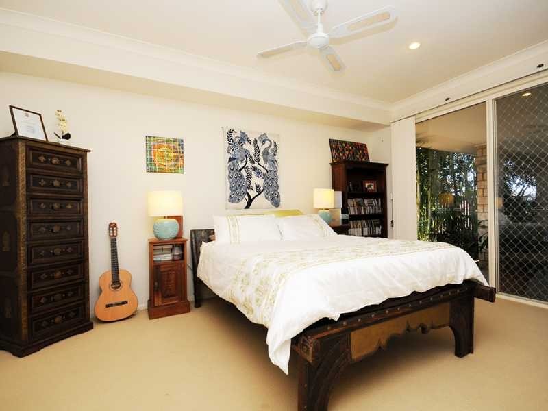 4 Parlour Place, Robina QLD 4226