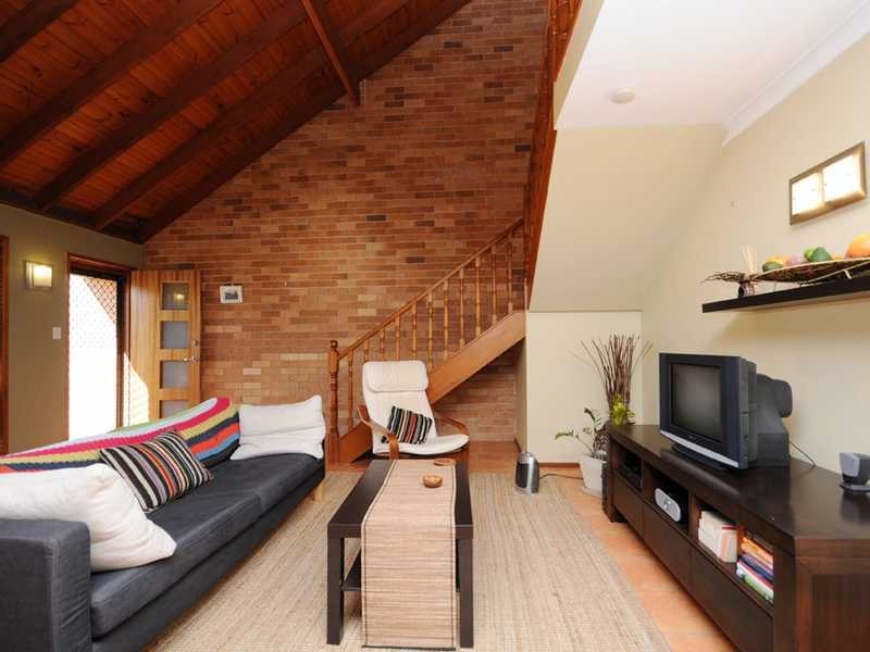 4/5 Sunbird Street, Burleigh Waters QLD 4220