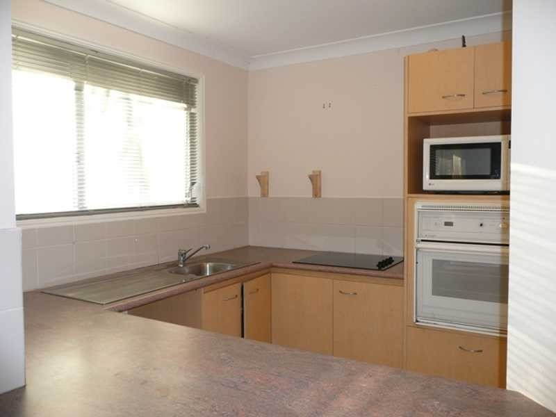28/33 Edmund Rice Drive, Southport QLD 4215