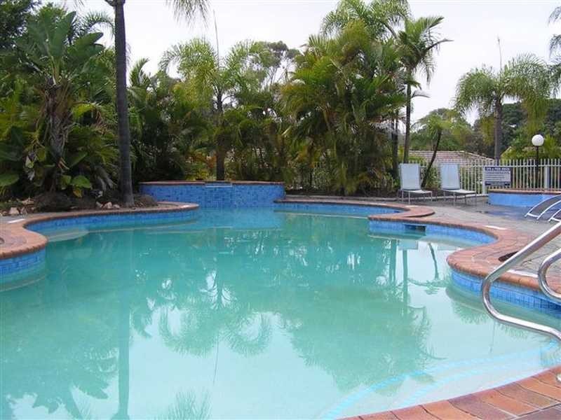 28/33 Edmund Rice Drive, Southport QLD 4215
