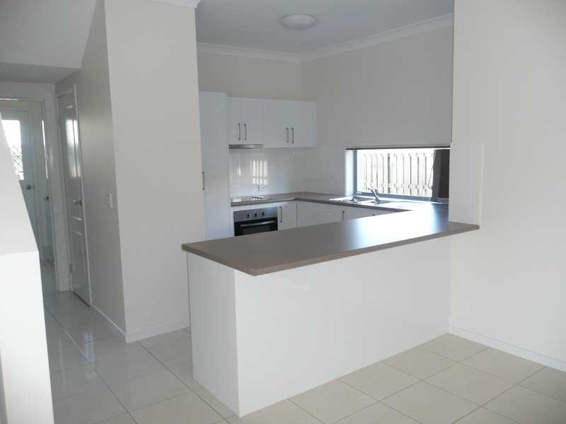 2/8 Rebecca Circuit, Eagleby QLD 4207