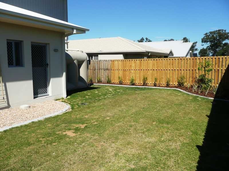 2/8 Rebecca Circuit, Eagleby QLD 4207