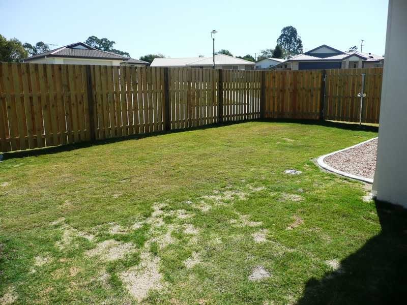 2/8 Rebecca Circuit, Eagleby QLD 4207