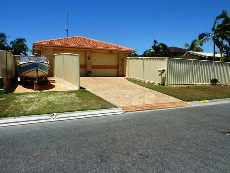 3 Quail Court, Burleigh Waters QLD 4220