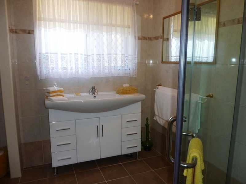 3 Quail Court, Burleigh Waters QLD 4220