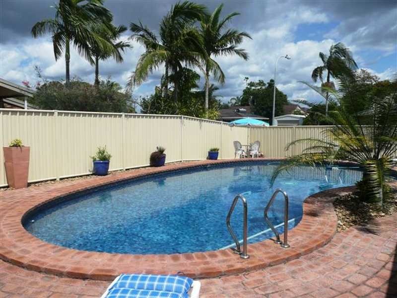 3 Quail Court, Burleigh Waters QLD 4220