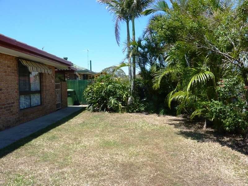 1/4 Hillstar Avenue, Burleigh Waters QLD 4220