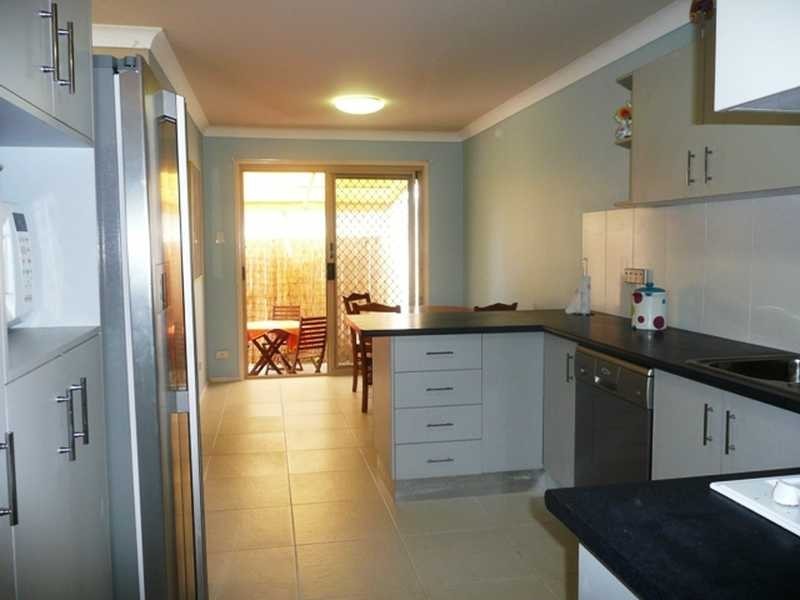 2/37 Galeen Drive, Burleigh Waters QLD 4220