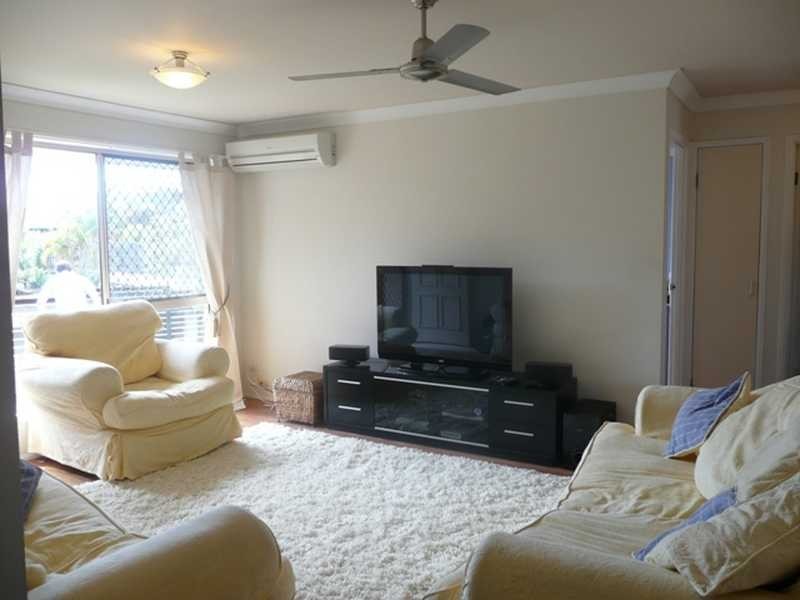 2/37 Galeen Drive, Burleigh Waters QLD 4220