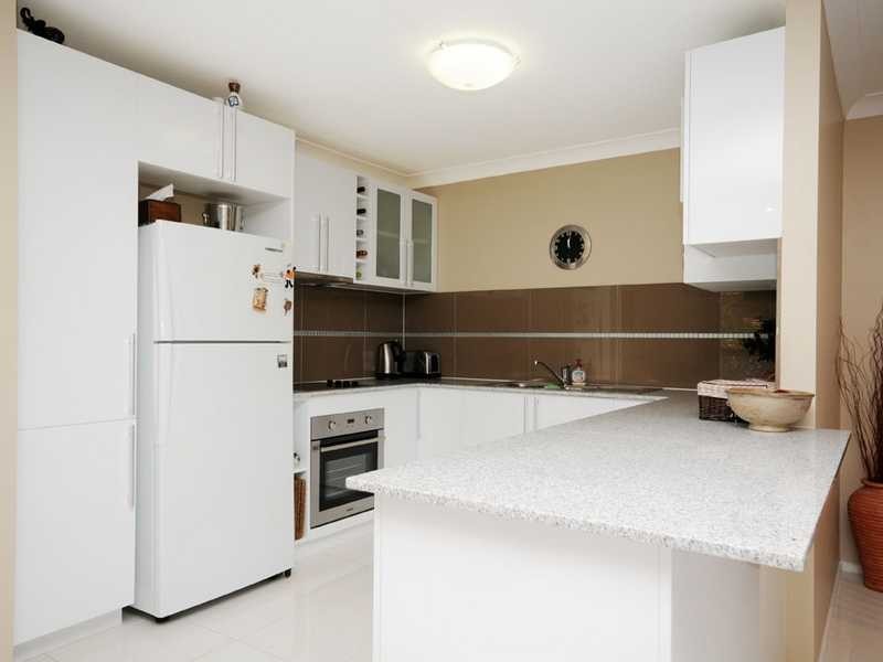 1/4 Wagtail Court, Burleigh Waters QLD 4220