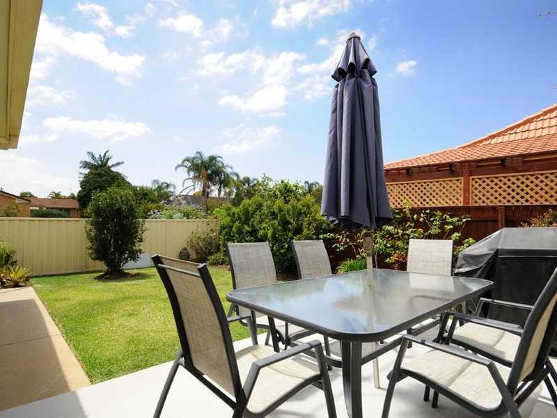 1/4 Wagtail Court, Burleigh Waters QLD 4220