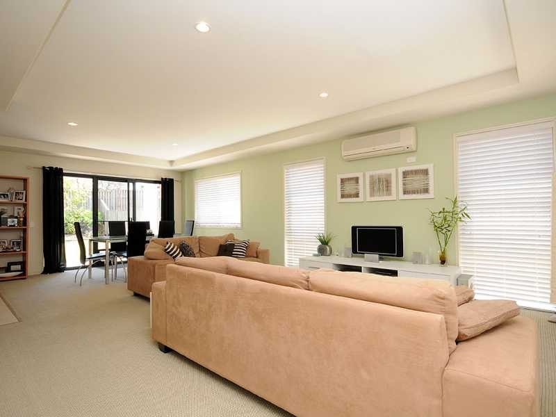 73B Olympus Drive, Robina QLD 4226