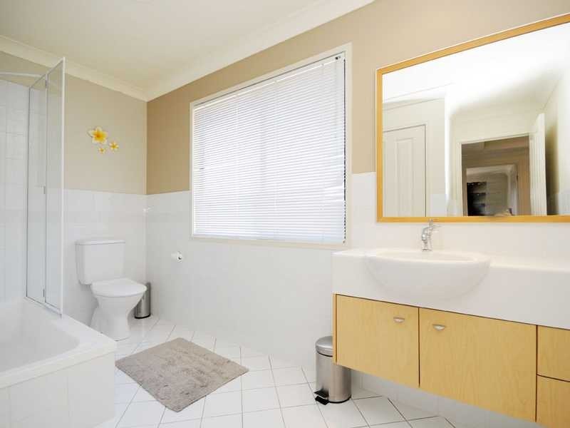 73B Olympus Drive, Robina QLD 4226