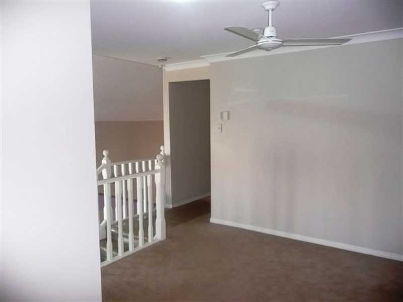 25 Gainsborough Drive, Varsity Lakes QLD 4227