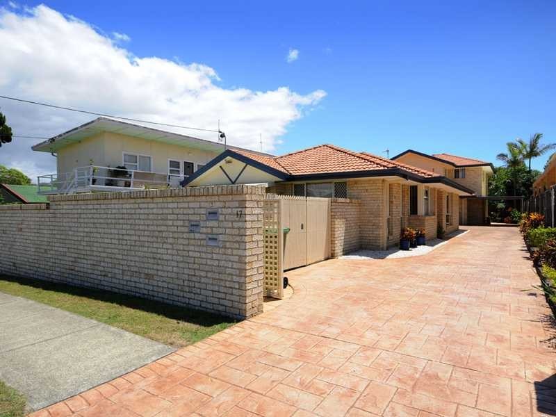 2/17 Deodar Drive, Burleigh Heads QLD 4220
