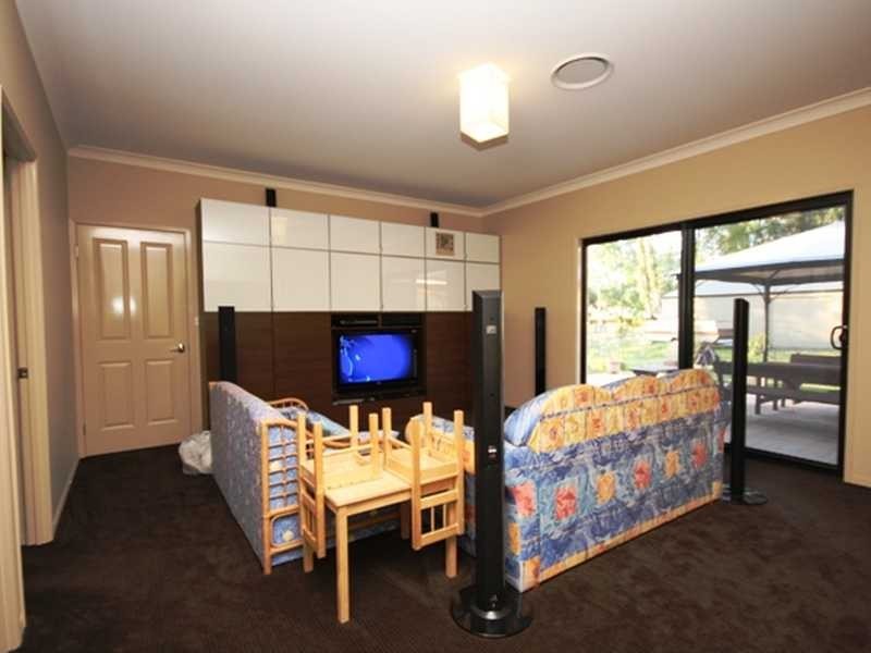 66 Camphor Drive, Canungra QLD 4275