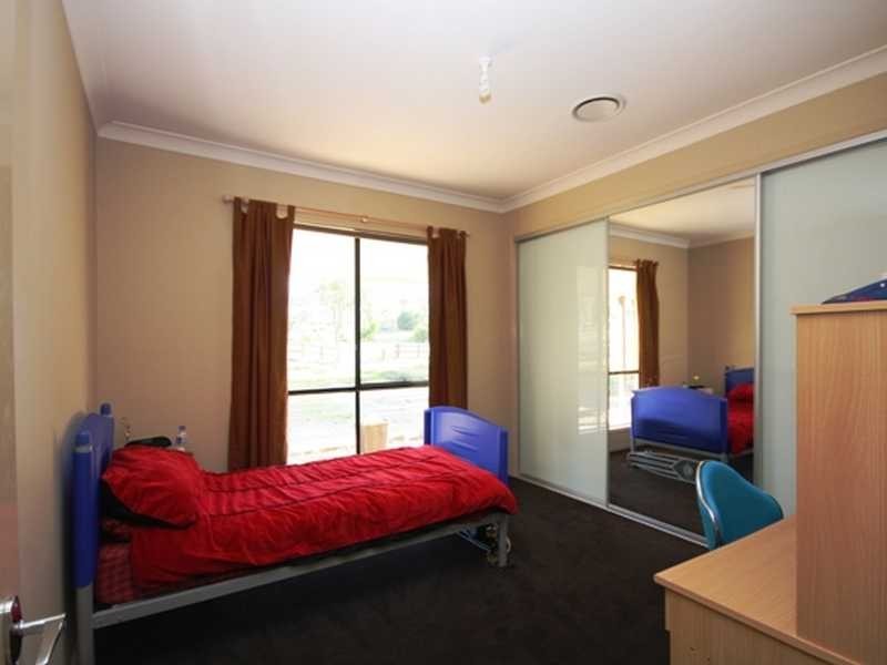 66 Camphor Drive, Canungra QLD 4275