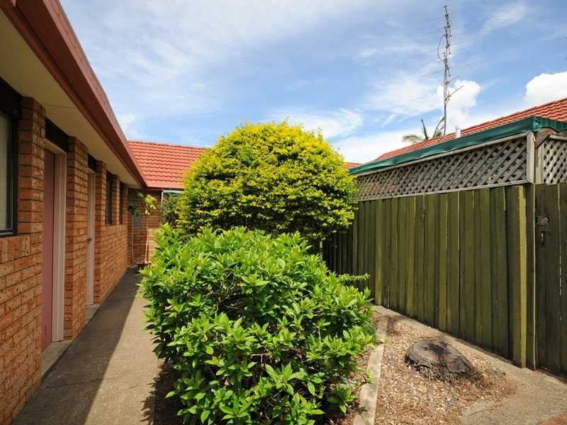 2/6 Barbet Place, Burleigh Waters QLD 4220