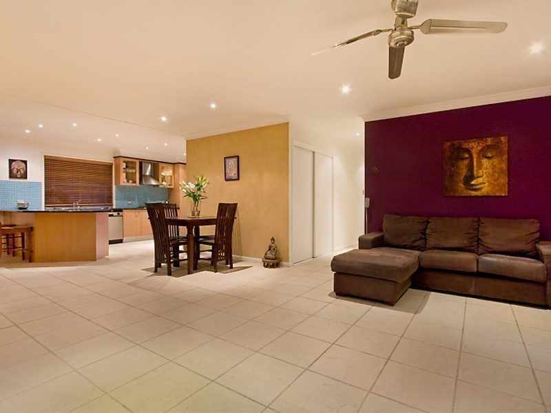 26 Aruma Avenue, Burleigh Waters QLD 4220