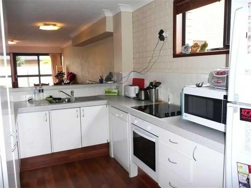 8/105 Christine Avenue, Burleigh Waters QLD 4220