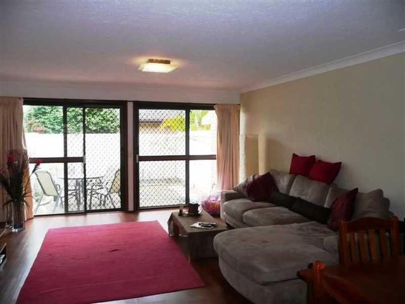 8/105 Christine Avenue, Burleigh Waters QLD 4220