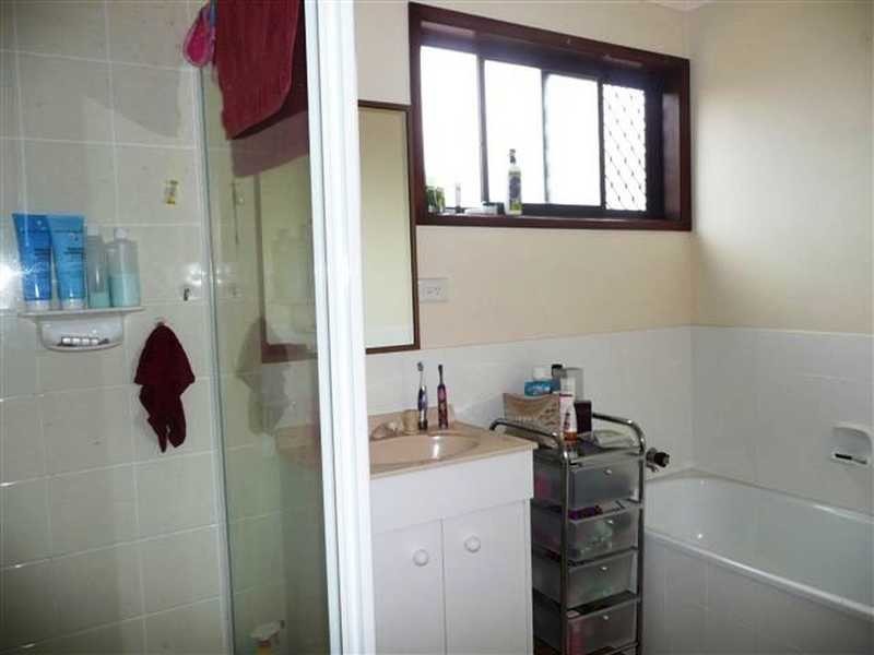 8/105 Christine Avenue, Burleigh Waters QLD 4220