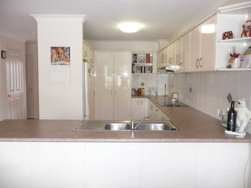 15/11 Beachcomber Court, Burleigh Waters QLD 4220