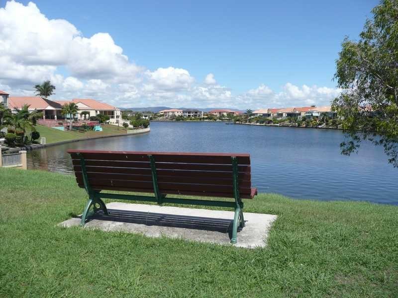 15/11 Beachcomber Court, Burleigh Waters QLD 4220