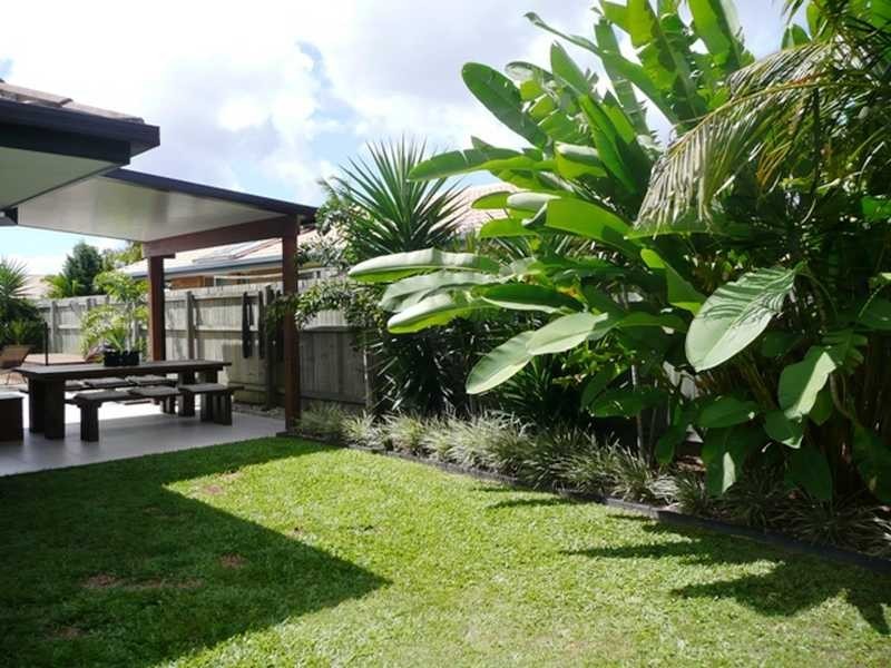 54 Cumberland Drive, Varsity Lakes QLD 4227