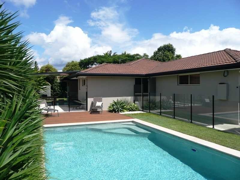 54 Cumberland Drive, Varsity Lakes QLD 4227
