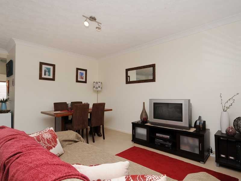 11/14 Mawarra Street, Palm Beach QLD 4221
