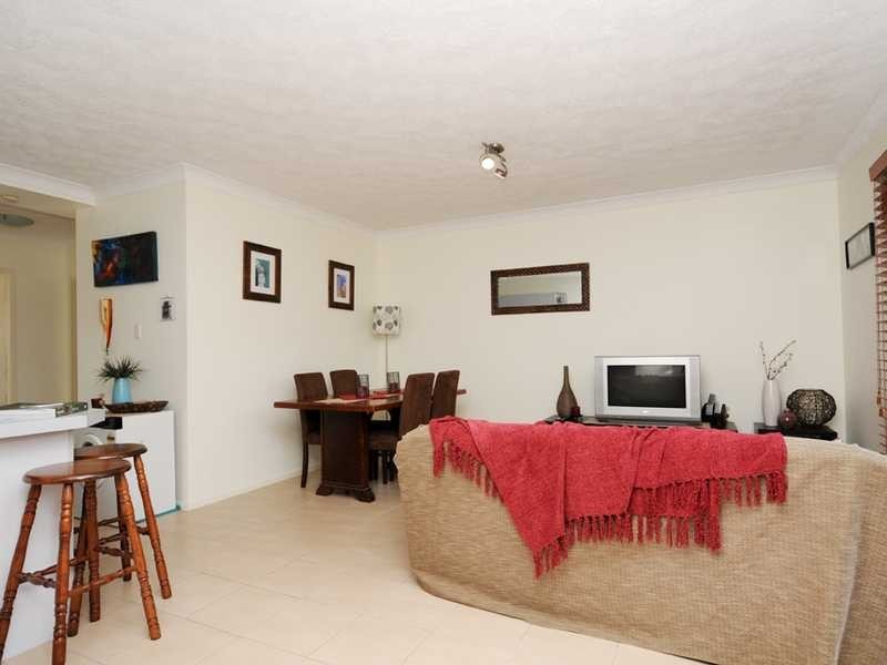 11/14 Mawarra Street, Palm Beach QLD 4221