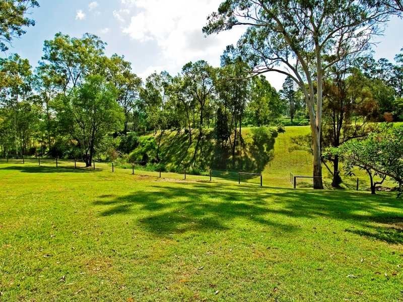 2-4 Sheoak Place, Cedar Grove QLD 4285