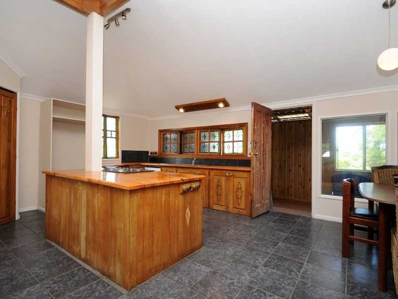 15 Mattocks Road, Burleigh Waters QLD 4220