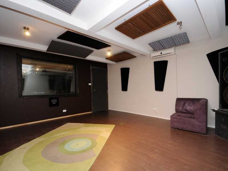 15 Mattocks Road, Burleigh Waters QLD 4220