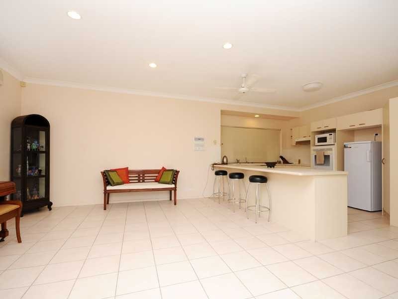 18 Wedgebill Parade, Burleigh Waters QLD 4220