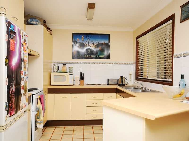 8/10 Mountain View Avenue, Miami QLD 4220