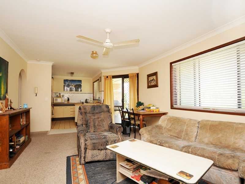 8/10 Mountain View Avenue, Miami QLD 4220