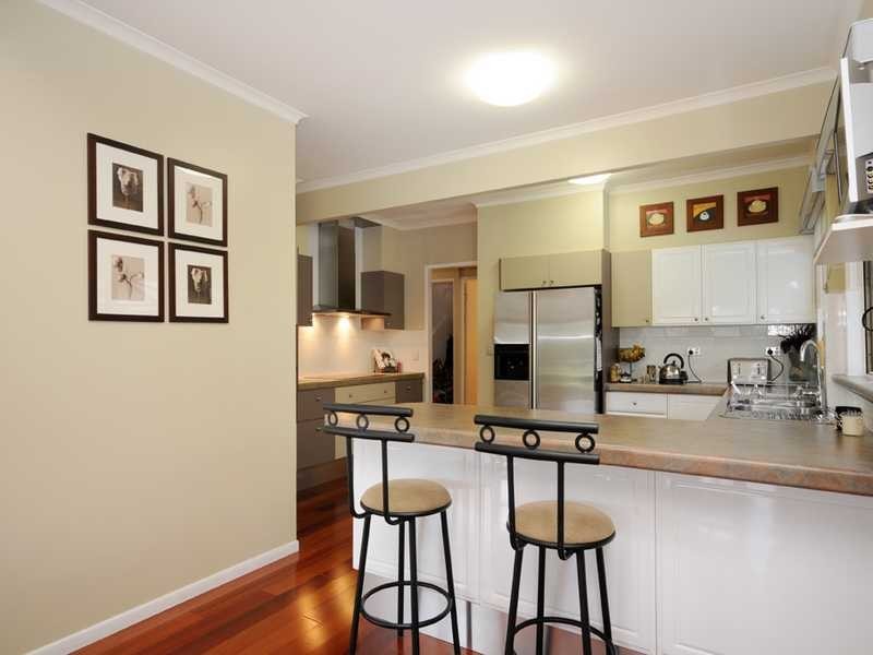 15 Andrew Avenue, Broadbeach Waters QLD 4218