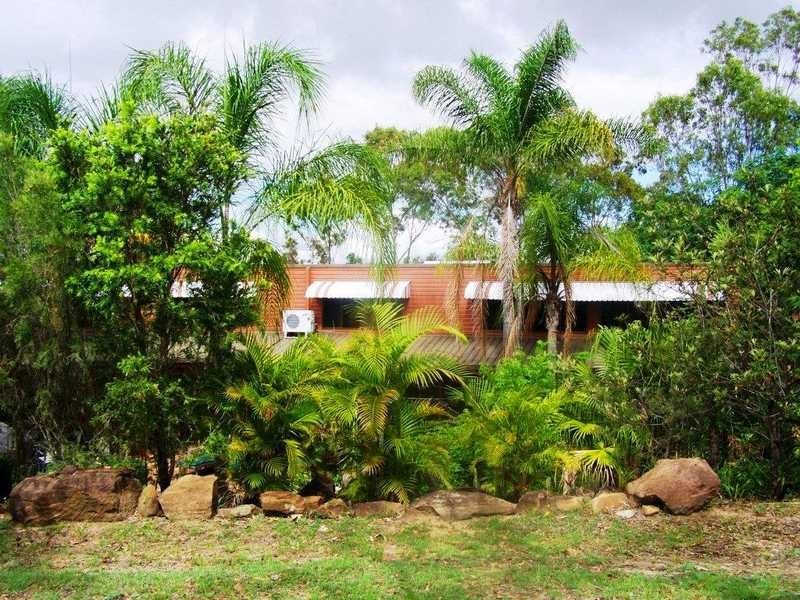 64 Brooks Drive, Kooralbyn QLD 4285